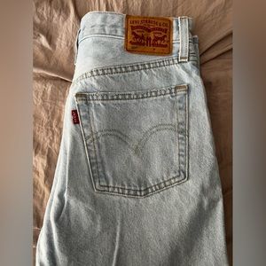 Levi jeans